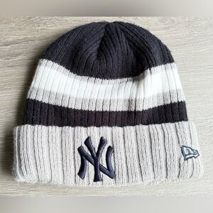 New York Yankees MLB New Era Beenie Scully Winter Hat Cap